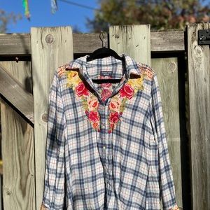 Johnny Was blouse with embroidery